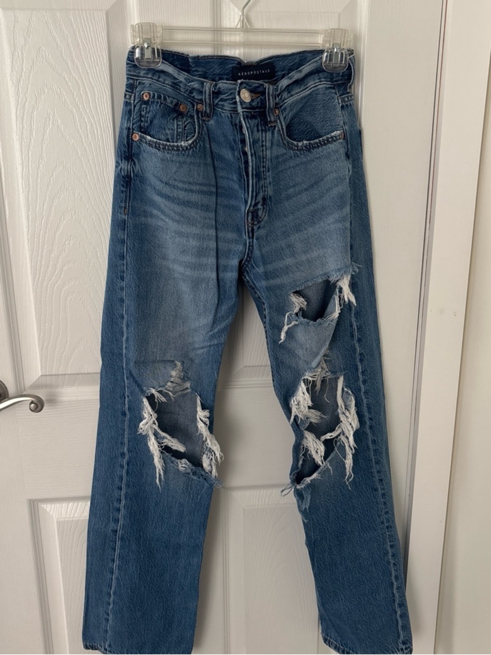 Aeropostale Women's High-Rise Baggy Ripped Medium Blue Jeans